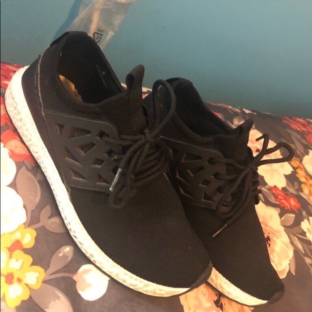 fashion nova sneakers